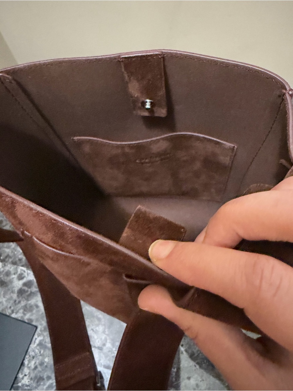 THE MINI STUDIO Everlane Brown Suede Crossbody Bag - Picture 7 of 15